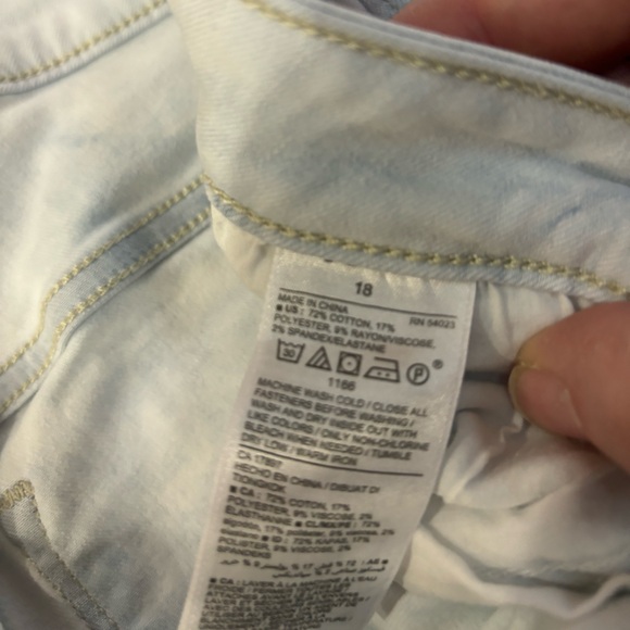 Old Navy Jeans Sz 18 Acid Wash Skinny Rockstar Frayed Leg Light Denim Mid Rise - Picture 3 of 5